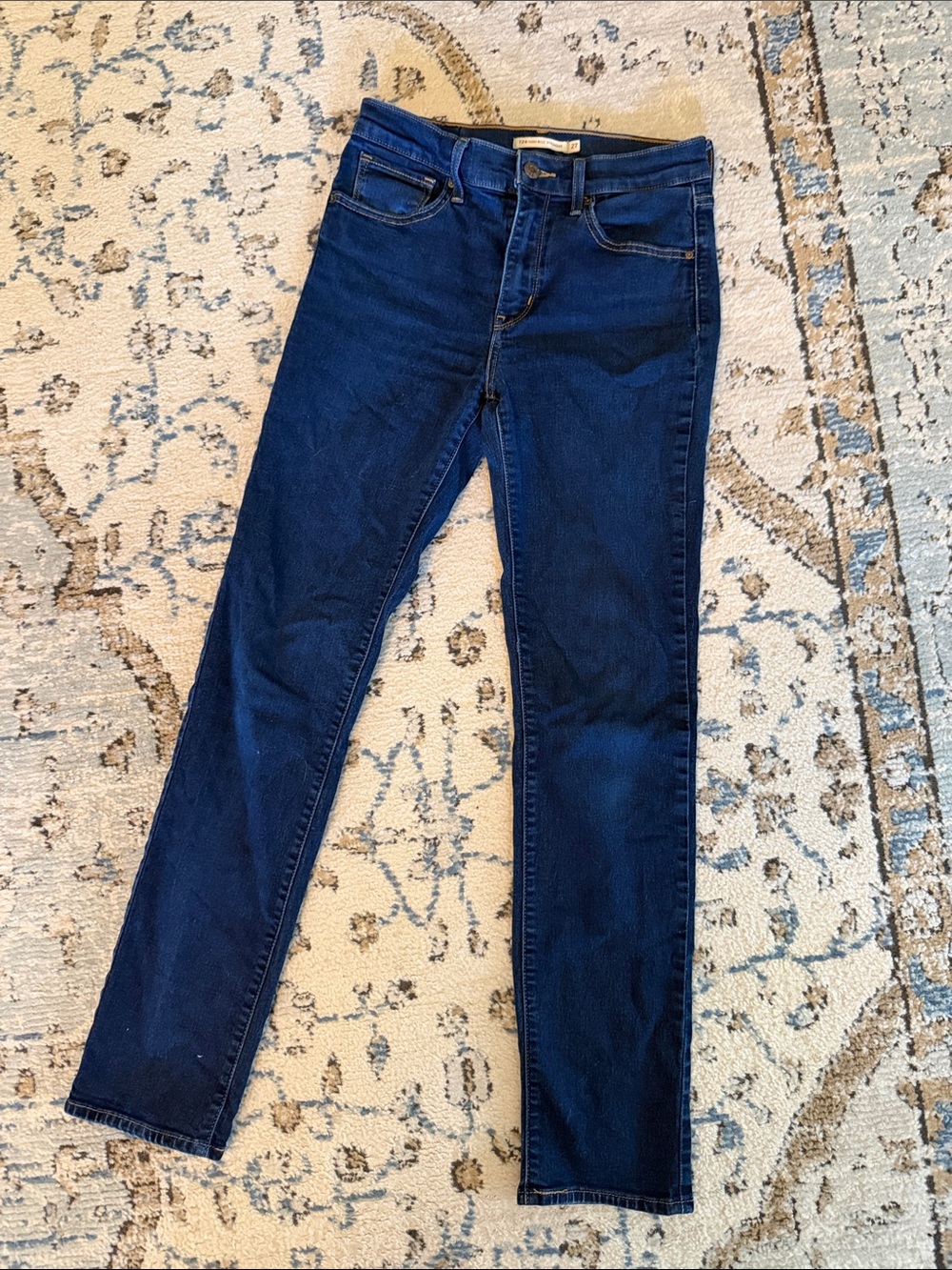 Levi's Women's Straight Leg Jeans in Dark Blue